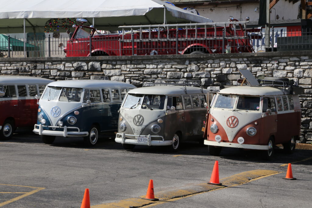 Buses at Das Bevo 2024